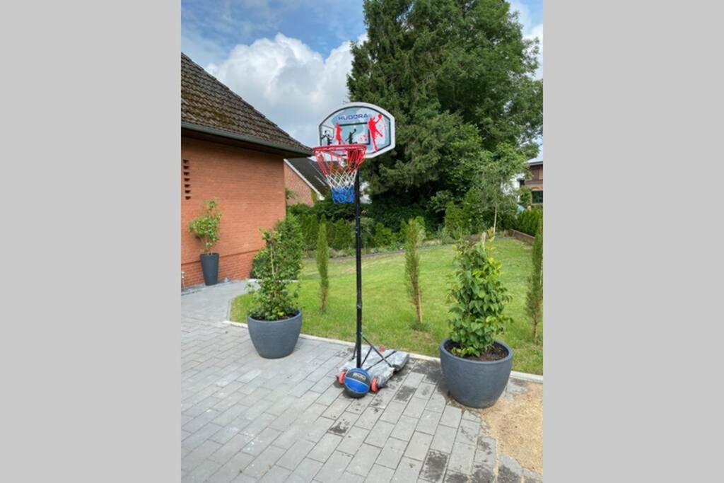 Schoene Wohnung Mit Garten Beim Outletcenter 5 Km Boostedt Buitenkant foto