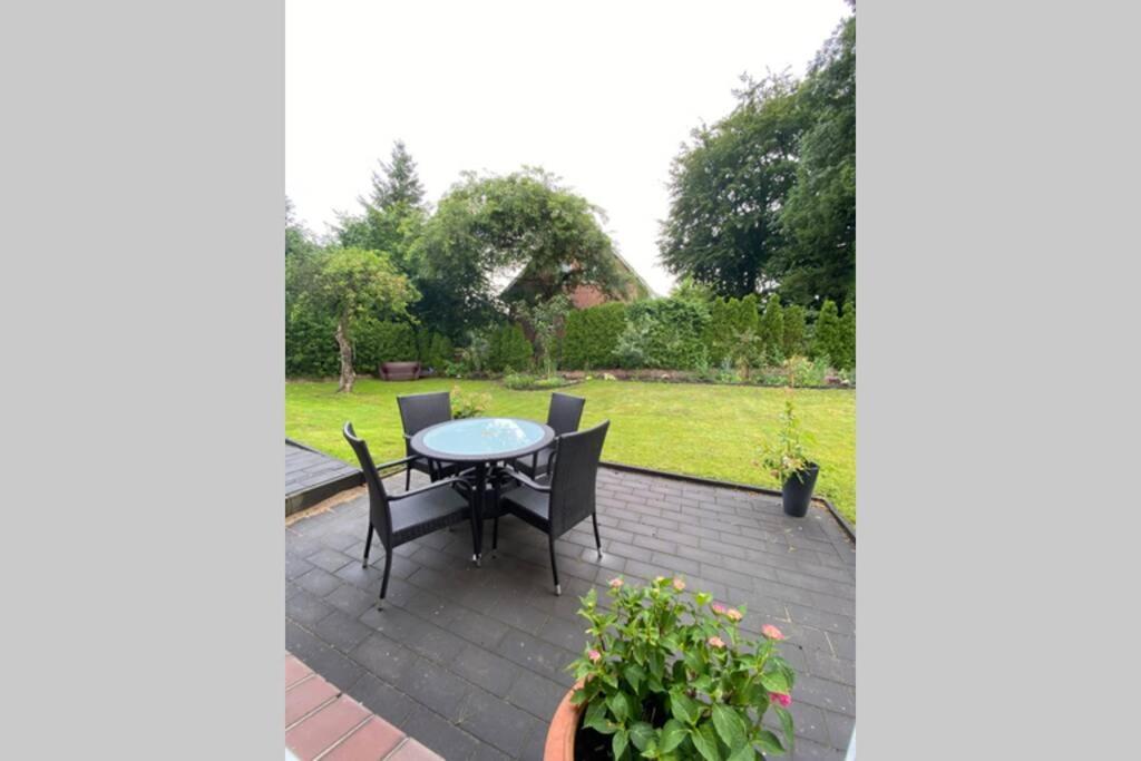 Schoene Wohnung Mit Garten Beim Outletcenter 5 Km Boostedt Buitenkant foto